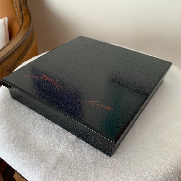 Japanese Square Lacquered Wood Bento Box Set